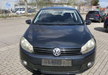 VW Golf 268.591 km 3.899 &euro; Bühl 77815