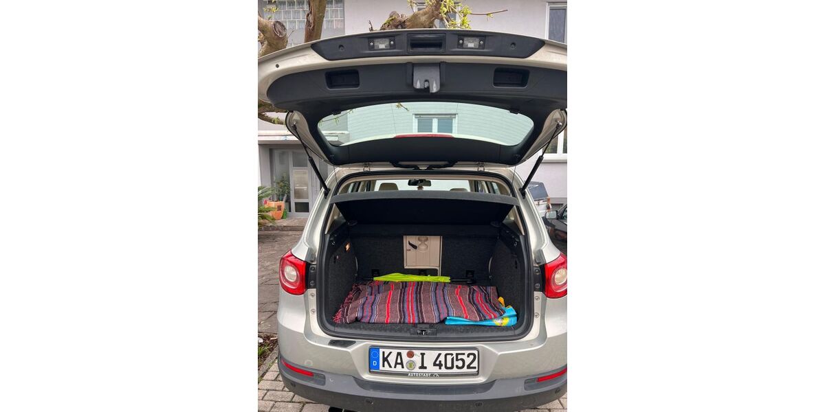 VW Tiguan 128.600 km 10.900 &euro; Rheinstetten 76287