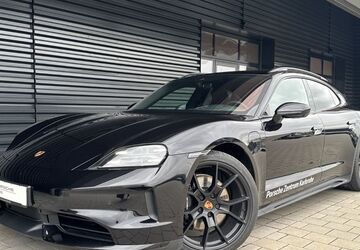 Porsche Taycan 9.900 km 146.189 &euro; Ettlingen 76275