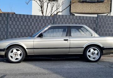 BMW 320 86.000 km 12.900 &euro; Waldbronn 76337