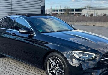 Mercedes-Benz E 220 180.000 km 26.900 &euro; ACHERN 77855