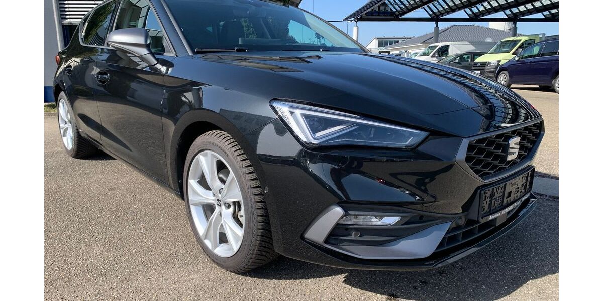 Seat Leon 11.469 km 28.600 &euro; Sasbach 77880