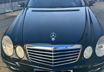 Mercedes-Benz E 280 175.421 km 9.500 &euro; Au 76474