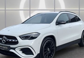 Mercedes-Benz GLA 200 13.971 km 42.174 &euro; Baden-Baden 76532