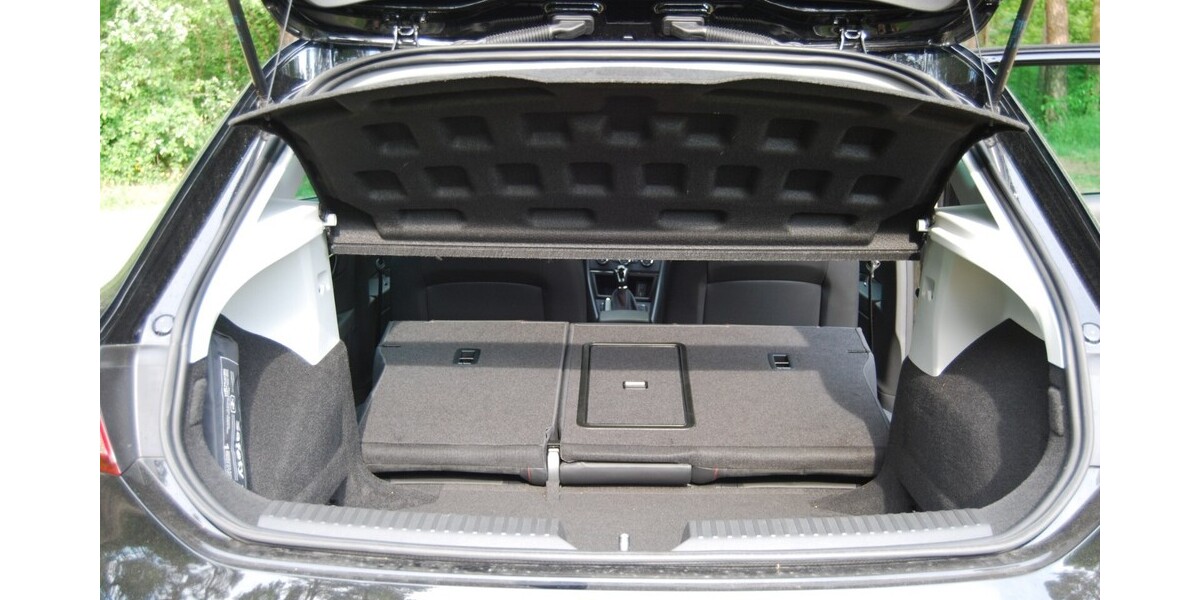 Seat Leon 84.000 km 14.700 &euro; Lauf 77886