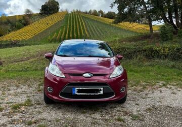 Ford Fiesta 208.900 km 2.200 &euro; Lauf 77886