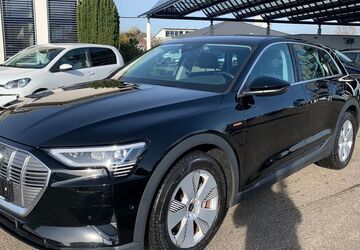 Audi e-tron 21.331 km 28.900 &euro; Sasbach 77880