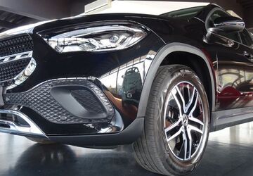 Mercedes-Benz GLA 180 19.368 km 30.290 &euro; Bühl 77815