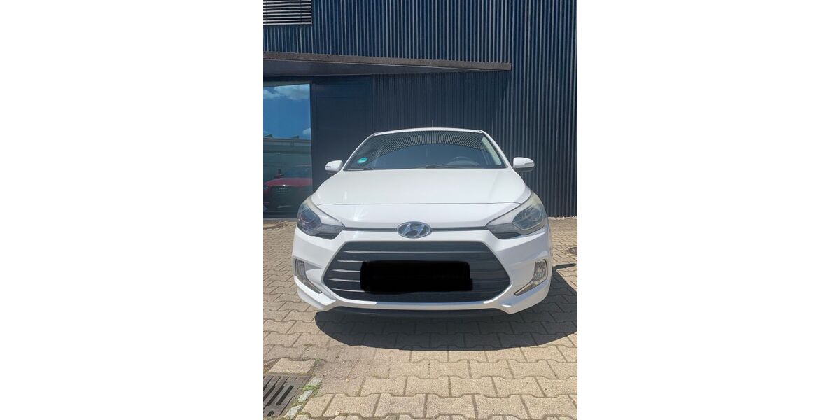 Hyundai i20 146.000 km 6.350 &euro; Rastatt 76437