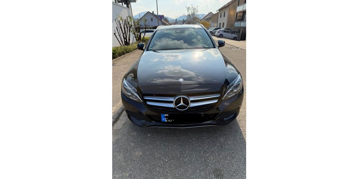 Mercedes-Benz 220 215.000 km 14.500 &euro; Gaggenau 76571