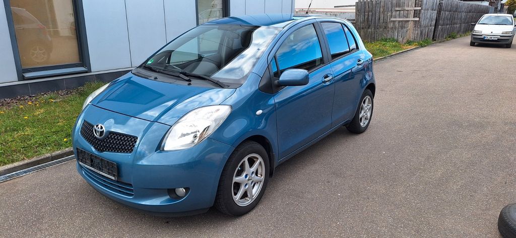 Toyota Yaris 152.000 km 2.900 &euro; Malsch 76316