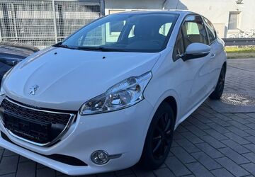 Peugeot 208 106.000 km 4.999 &euro; Malsch 76316