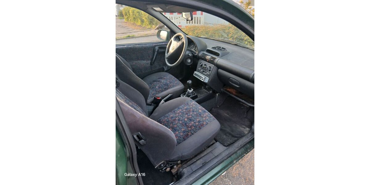 Opel Corsa 247.604 km 1.500 &euro; Baden Baden 76532