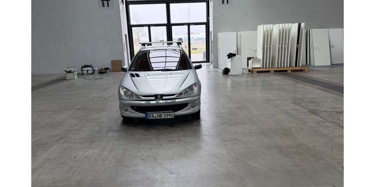Peugeot 206 207.600 km 2.000 &euro; Gaggenau 76571