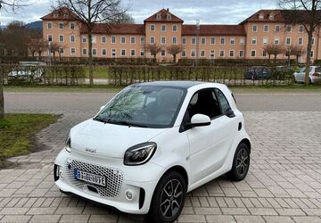 Smart ForTwo 32.000 km 10.800 &euro; Achern 77855