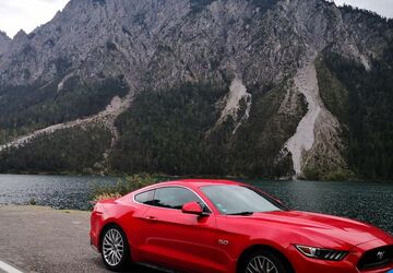 Ford Mustang 53.000 km 33.800 &euro; Durmersheim 76448