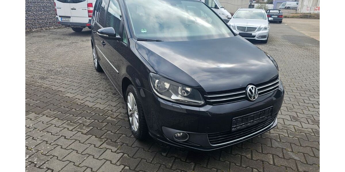 VW Touran 234.821 km 8.300 &euro; schömberg 75328