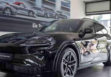 Porsche Cayenne 9.000 km 169.870 &euro; Sinzheim/Baden-Baden 76547