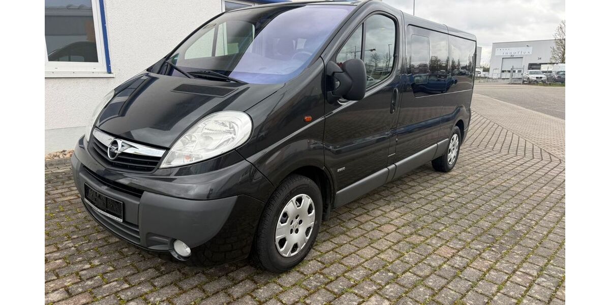 Opel Vivaro 123.000 km 12.999 &euro; Malsch 76316
