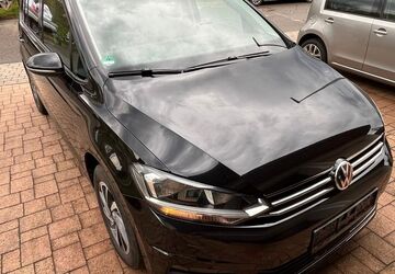 VW Touran 156.780 km 12.999 &euro; Neuweiler 75389