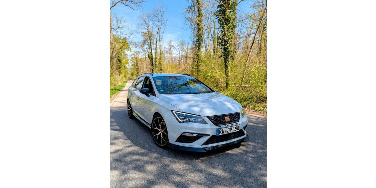 Seat Leon 53.628 km 25.400 &euro; Neuburg 76776