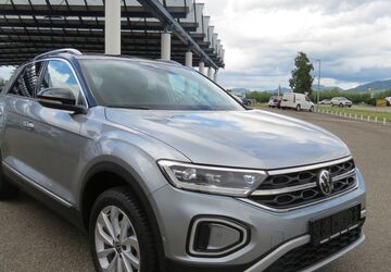 VW T-Roc 5.534 km 32.200 &euro; Sasbach 77880