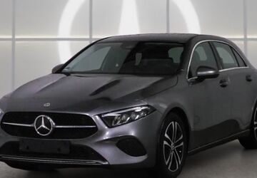 Mercedes-Benz A 200 13.736 km 29.900 &euro; Baden-Baden 76532