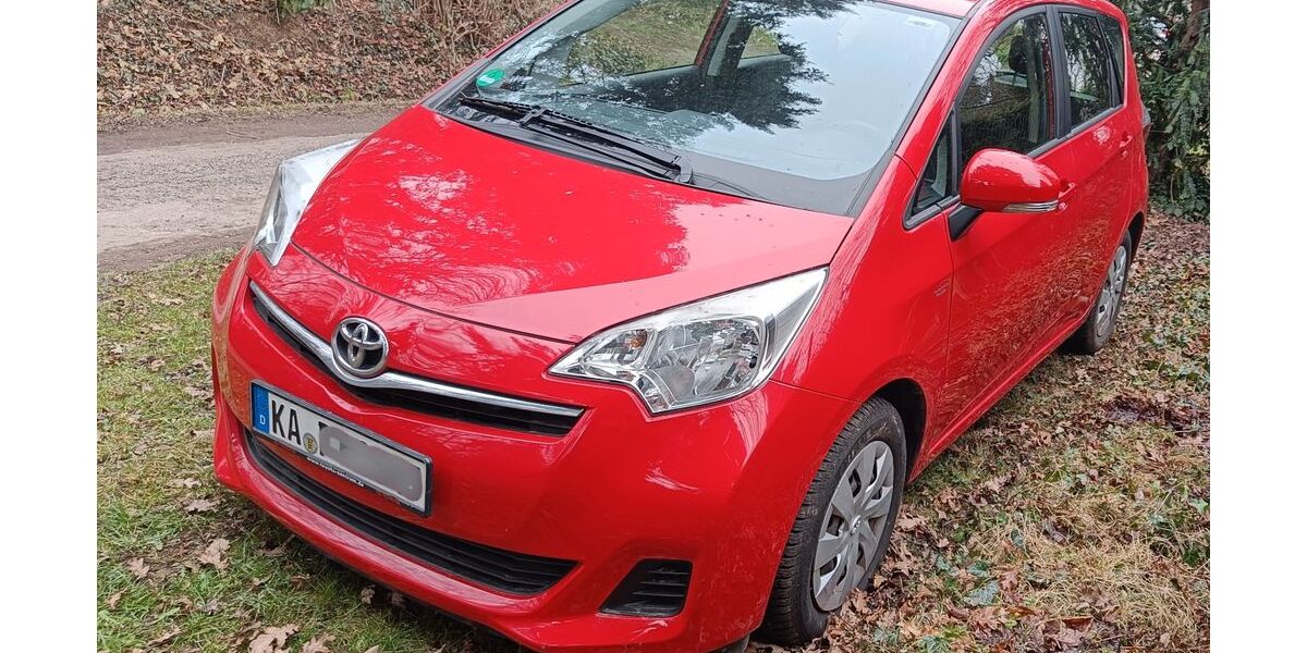 Toyota Verso-S 68.020 km 6.999 &euro; Karlsbad-Auerbach 76307