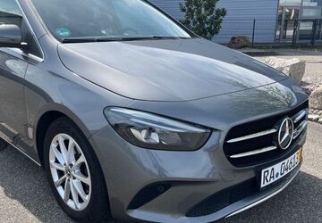 Mercedes-Benz B 200 124.600 km 17.800 &euro; Steinmauern 76479