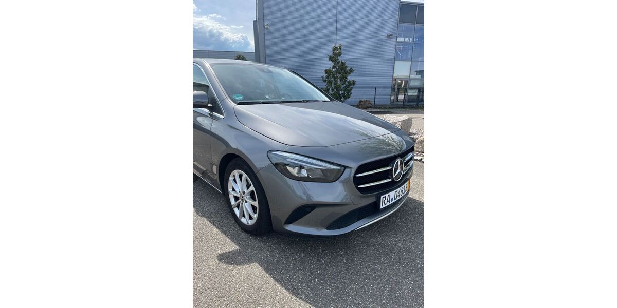 Mercedes-Benz B 200 124.600 km 19.700 &euro; Steinmauern 76479