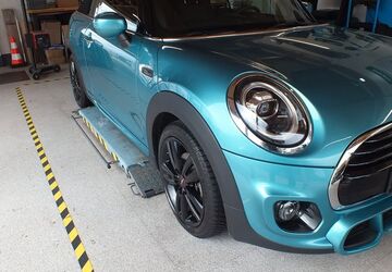 Mini Cooper Cabrio 36.698 km 22.650 &euro; Baden-Baden 76530