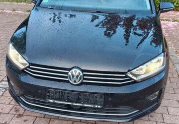 VW Golf Sportsvan 210.000 km 10.500 &euro; Weisenbach 76599