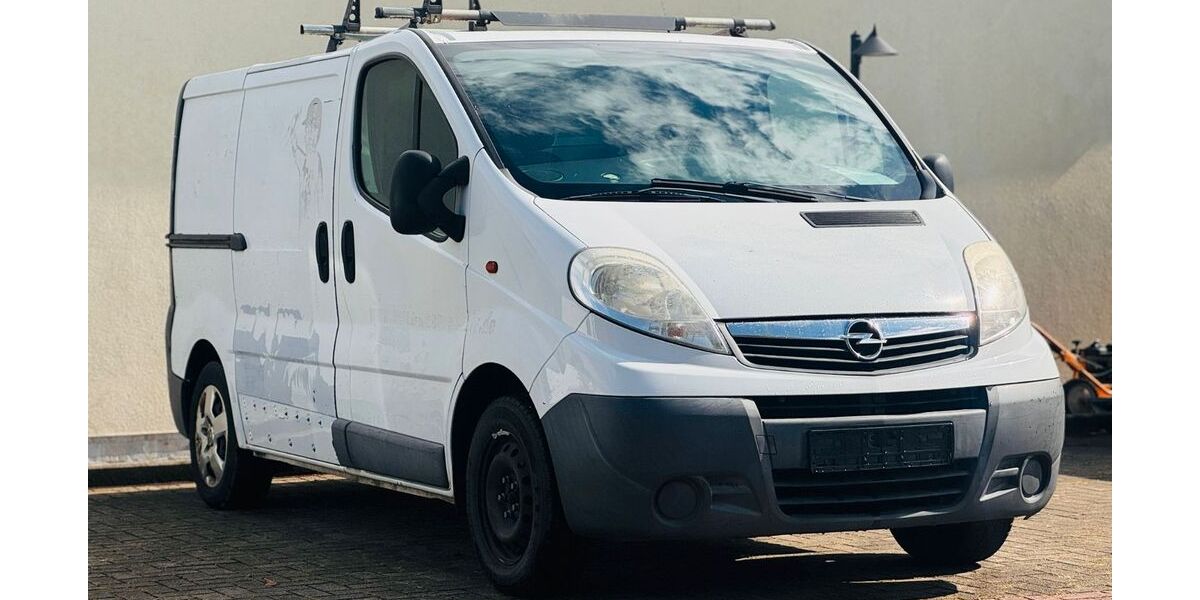 Opel Vivaro 144.000 km 4.500 &euro; Au am Rhein 76474