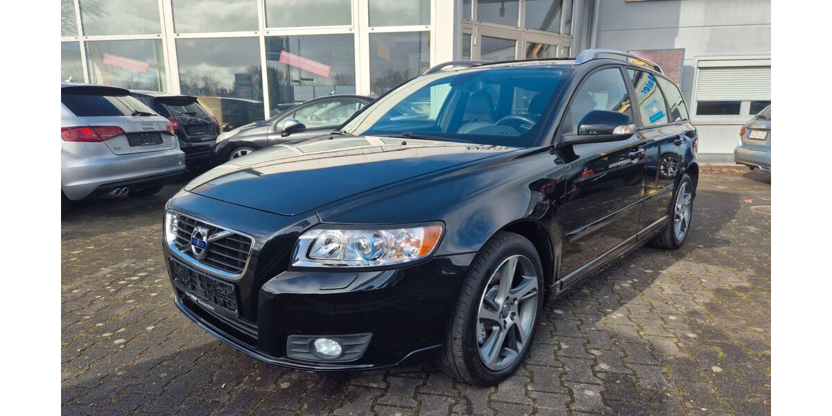 Volvo V50 122.729 km 9.900 &euro; Durmersheim 76448
