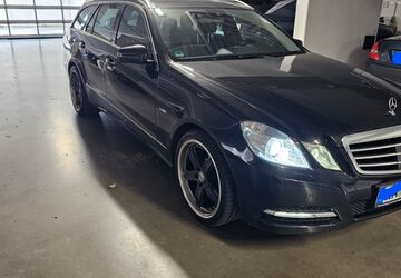 Mercedes-Benz E 250 172.000 km 11.999 &euro; Rastatt 76437