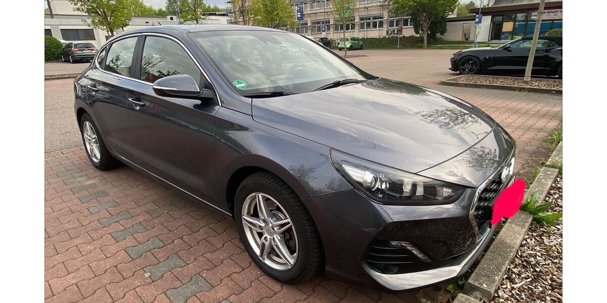 Hyundai i30 75.000 km 11.900 &euro; Karlsbad 76307