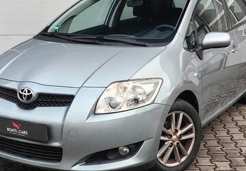 Toyota Auris 173.500 km 6.990 &euro; Baden-Württemberg - Leingarten 74211