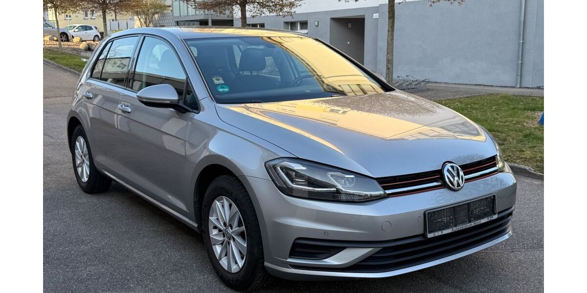VW Golf 107.000 km 12.500 &euro; Rastatt 76437