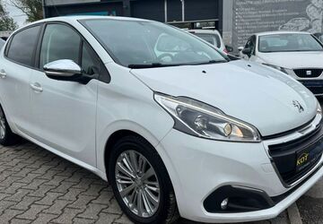 Peugeot 208 80.000 km 5.499 &euro; Baden-Württemberg - Wendlingen am Neckar 73240