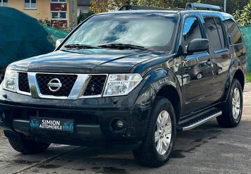 Nissan Pathfinder 298.000 km 9.999 &euro; Sasbach 77880