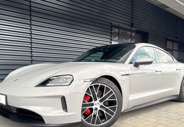 Porsche Taycan 40.990 km 95.939 &euro; Ettlingen 76275